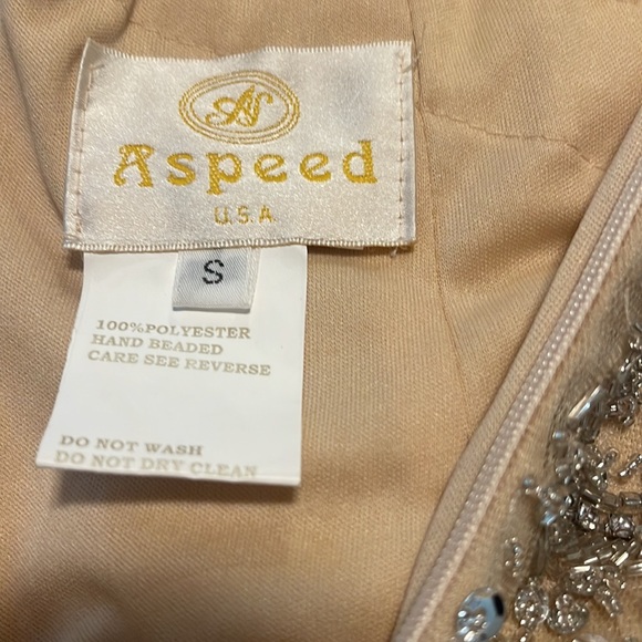 FULL LENGTH V NECK SEQUIN GOWN - ASPEED Size Small - Picture 9 of 10